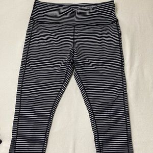 Senita Athletics striped crop